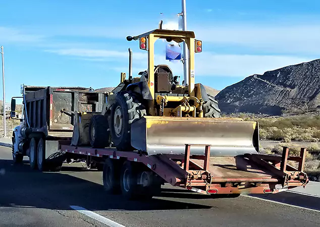 Why Choose Washington Hauling Pros Over Other Heavy Equipment Shipping Companies?